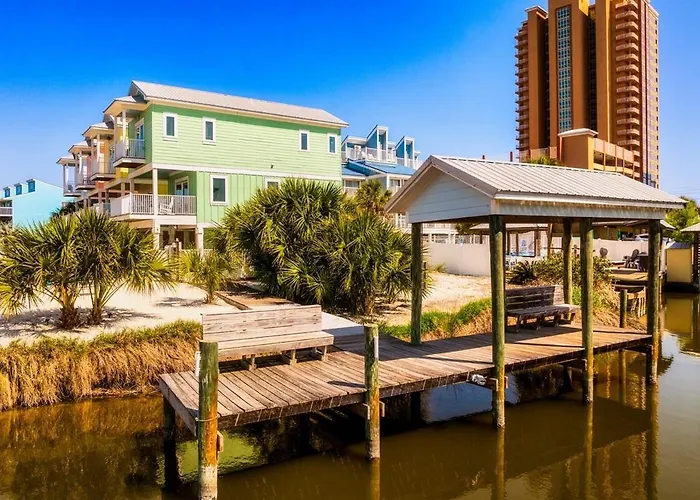 Holiday home Yellow Family House With Heated Pool & Firepit! *