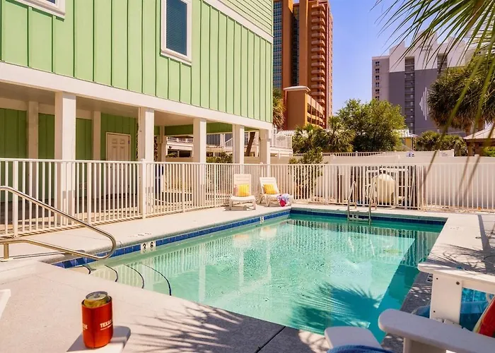 Yellow Family House With Heated Pool & Firepit! *